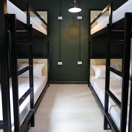 Local Time Bangkok Hostel&Cafe Εξωτερικό φωτογραφία