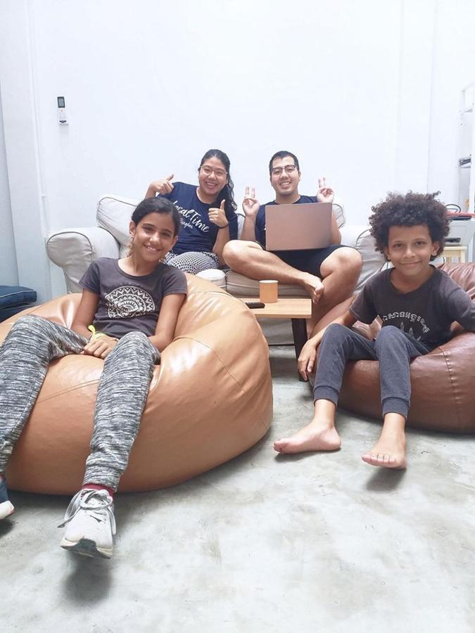 Local Time Bangkok Hostel&Cafe Εξωτερικό φωτογραφία